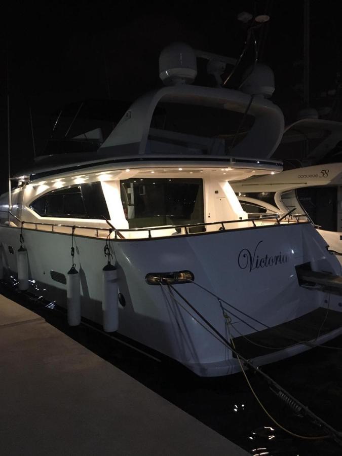 Yacht 20Metros Sant Adria de Besos Exterior foto